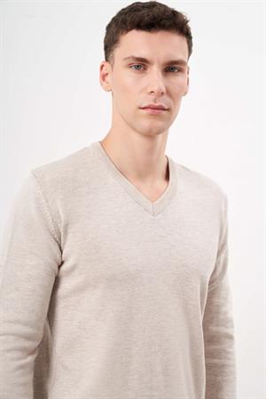 Morven Erkek Bej Basic V Yaka Dynamic Fit Rahat Kesim Triko