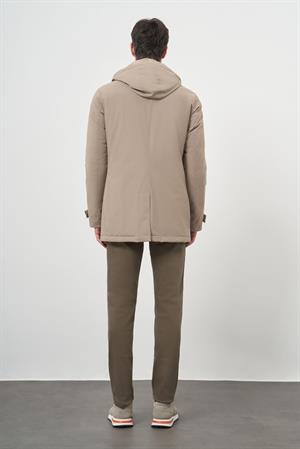 Morven Erkek Bej Poliamit Çıtçıtlı Kapüşonlu Mont