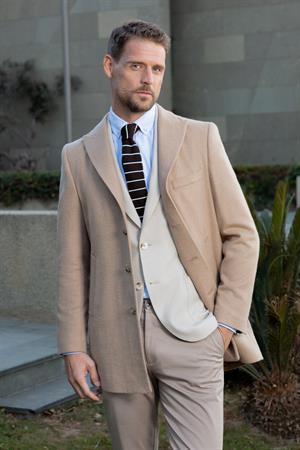 Morven Erkek Bej Yünlü Dynamic Fit Sivri Yaka Kaban