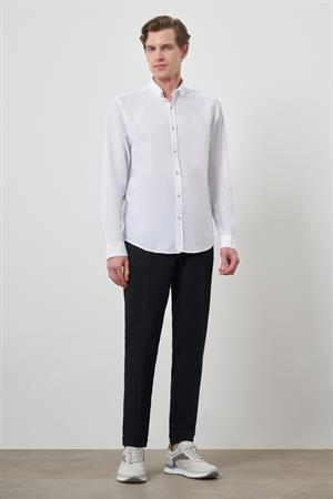 Morven Erkek Beyaz Keten Trend Dynamic Fit Düğmeli Yaka Gömlek