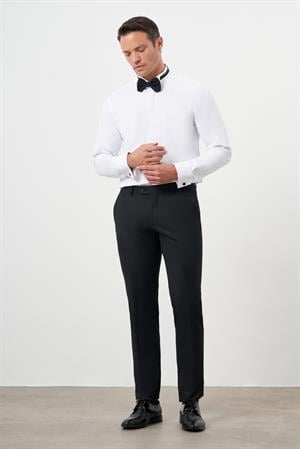 Morven Erkek Beyaz Manşetli Düz Desen Ata Yaka Slim Fit Gömlek