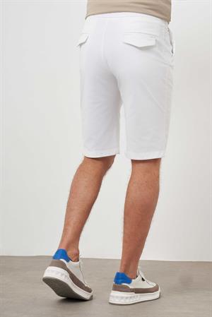 Morven Erkek Beyaz Pamuk Düz Desen Dynamic Fit Şort