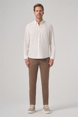 Morven Erkek Beyaz Pamuk Trend Dynamic Fit Düğmeli Yaka Gömlek