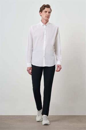 Morven Erkek Beyaz Pamuk Trend Dynamic Fit Düğmeli Yaka Gömlek