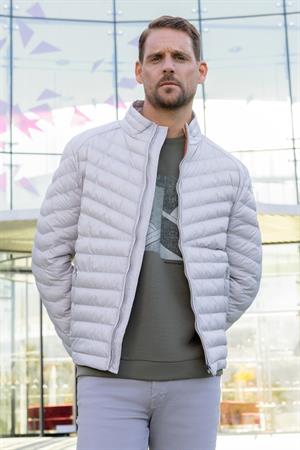 Morven Erkek Beyaz Su İtici Rüzgar Geçirmez Dynamic Fit Rahat Kesim Şişme Mont