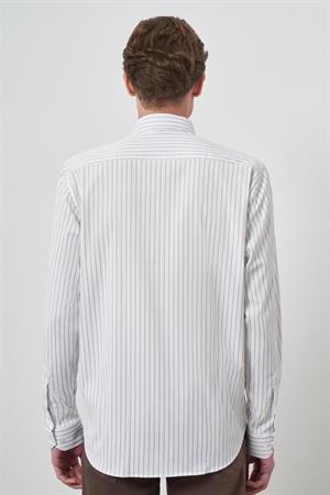 Morven Erkek Beyaz Trend Çizgili Slim Fit İtalyan Yaka Gömlek