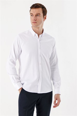 Morven Erkek Beyaz Trend Jakar Desen Düğmeli Yaka Slim Fit Gömlek