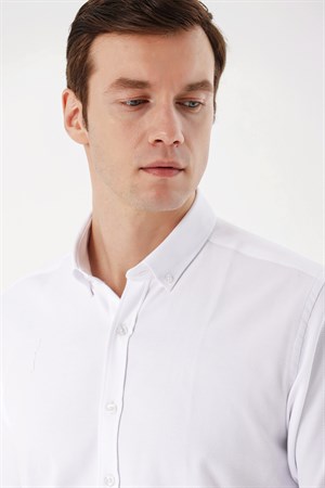 Morven Erkek Beyaz Trend Jakar Desen Düğmeli Yaka Slim Fit Gömlek