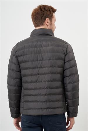 Morven Erkek Haki Edmonton Dinamik Fit Dar Kesim Kısa Kapitone Mont