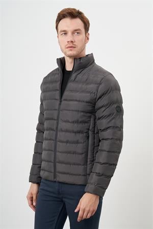 Morven Erkek Haki Edmonton Dinamik Fit Dar Kesim Kısa Kapitone Mont