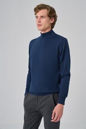 Morven Erkek İndigo Basic Yarım Balıkçı Yaka Dynamic Fit Rahat Kesim Triko