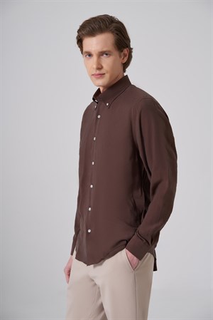 Morven Erkek KAHVE Dynamic Fit Düğmeli Yaka Gömlek Modal