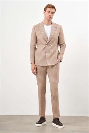 Morven Erkek Kremrengi Keten Trend Kruvaze Slim Fit Sivri Yaka Takım Elbise