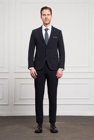 Morven Erkek Lacivert Basic Slim Fit Sivri Yaka Takım Elbise