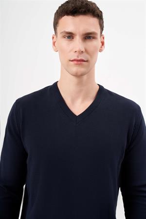 Morven Erkek Lacivert Basic V Yaka Dynamic Fit Rahat Kesim Triko