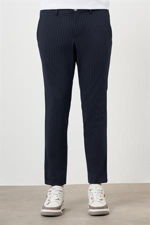 Morven Erkek Lacivert Poliviskon Trend Çizgili Slim Fit Örme Spor Pantolon