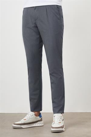 Morven Erkek Lacivert Poliviskon Trend Pileli Slim Fit Spor Pantolon