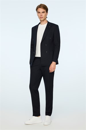 Morven Erkek Lacivert Rayon Trend Düz Slim Fit Sivri Yaka Kruvaze Takım Elbise
