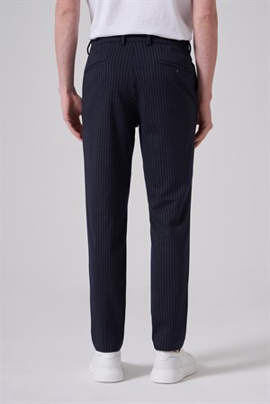 Morven Erkek Lacivert Trend Çizgili Slim Fit Pantolon