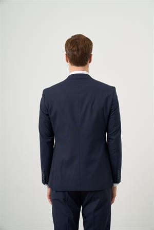 Morven Erkek Lacivert Yünlü Platinium Düz Desen Slim Fit Sivri Yaka Takım Elbise