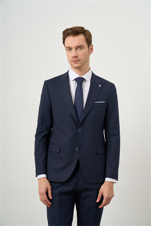 Morven Erkek Lacivert Yünlü Platinium Düz Desen Slim Fit Sivri Yaka Takım Elbise