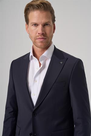 Morven Erkek Lacivert Yünlü Trend Düz Slim Fit Sivri Yaka Takım Elbise