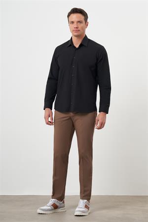 Morven Erkek Siyah Basic Düz Desen Sert Yaka Regular Fit Gömlek