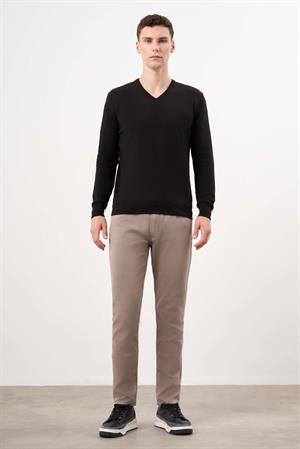 Morven Erkek Siyah Basic V Yaka Dynamic Fit Rahat Kesim Triko
