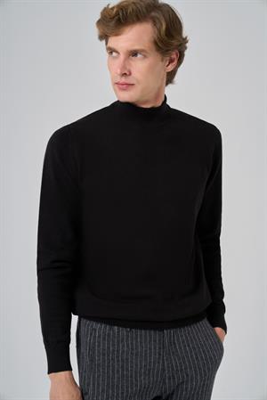 Morven Erkek Siyah Basic Yarım Balıkçı Yaka Dynamic Fit Rahat Kesim Triko