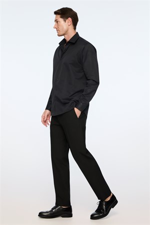 Morven Erkek Siyah Düz Slim Fit Sert Yaka Gömlek