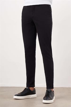 Morven Erkek Siyah Mevsimlik Pamuk Yan Cep Slim Fit Chino Pantolon