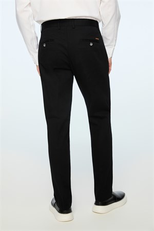 Morven Erkek Siyah Pamuk Trend Düz Dynamic Fit Chino Pantolon