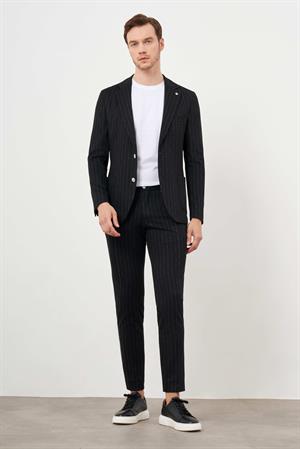 Morven Erkek Siyah Poliviskon Trend Çizgili Desen Slim Fit Mono Yaka Takım Elbise