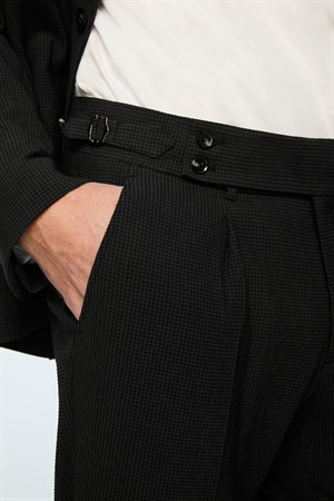 Morven Erkek Siyah Poliviskon Trend Pitikare Slim Fit Sivri Yaka Takım Elbise