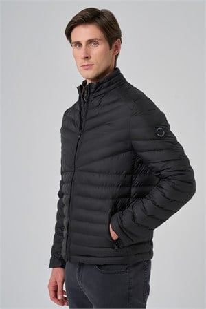 Morven Erkek Siyah Polyester Kısa Kapitone Mont