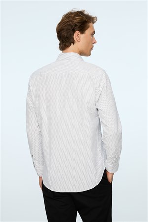 Morven Erkek Siyah Trend Çizgili Dynamic Fit Sert Yaka Gömlek