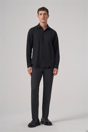 Morven Erkek Siyah Trend Dynamic Fit Sert Yaka Gömlek