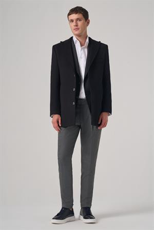 Morven Erkek Siyah Yünlü Düz Dynamic Fit Sivri Yaka Kaban