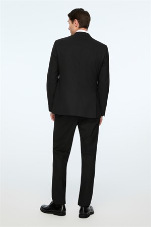 Morven Erkek Siyah Yünlü Düz Slim Fit Sivri Yaka Takım Elbise