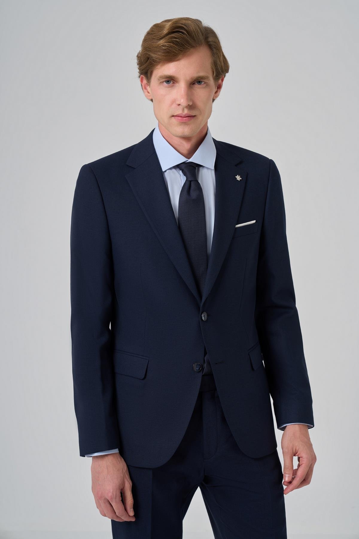 Morven Erkek Lacivert Yünlü Slim Fit Mono Yaka Takım Elbise