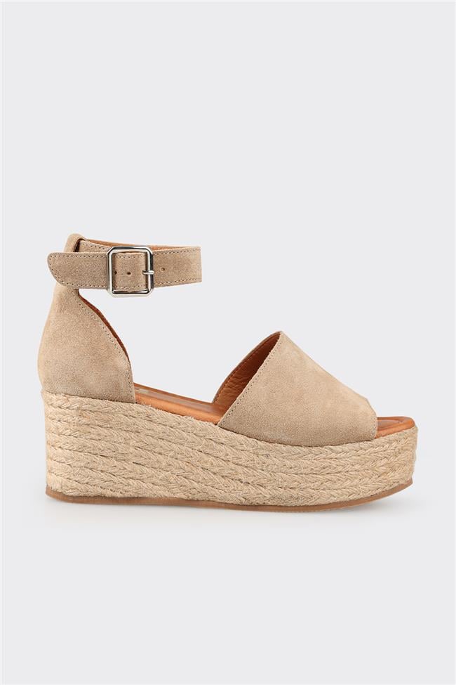 Bej Deri Kadın Dolgu Topuklu Sandalet