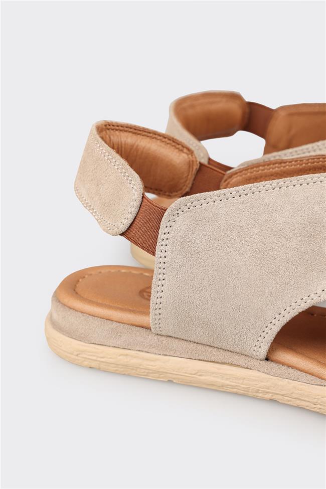 Bej Deri Kadın Düz Sandalet
