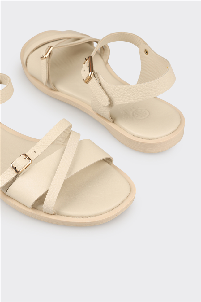 Bej Deri Kadın Düz Sandalet