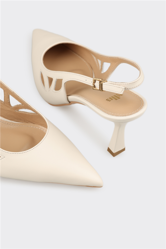 Bej Deri Kadın Klasik Ayakkabı