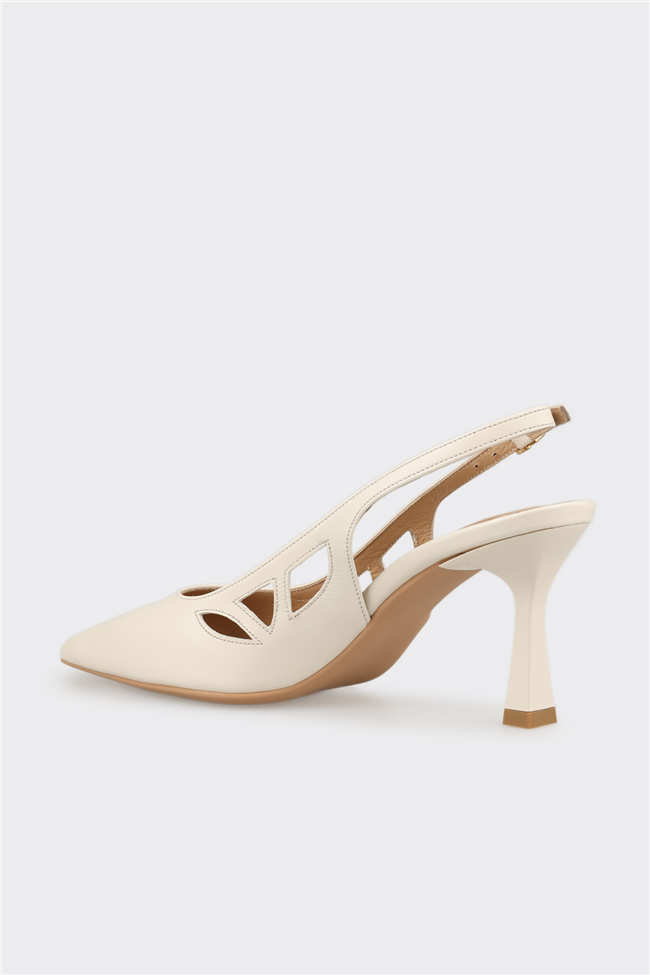 Bej Deri Kadın Klasik Ayakkabı