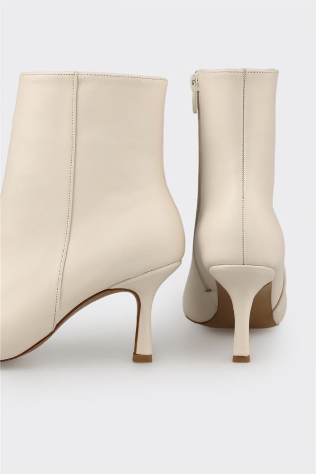 Bej Deri Kadın Klasik Bot