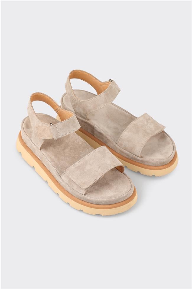 Bej Deri Kadın Sandalet