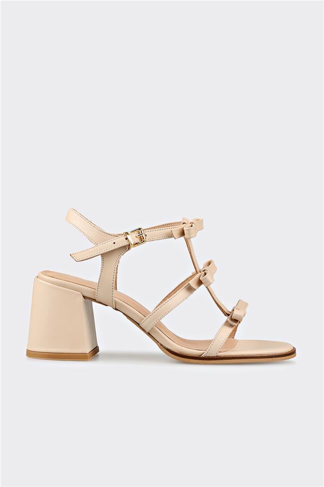 Bej Deri Kadın Sandalet