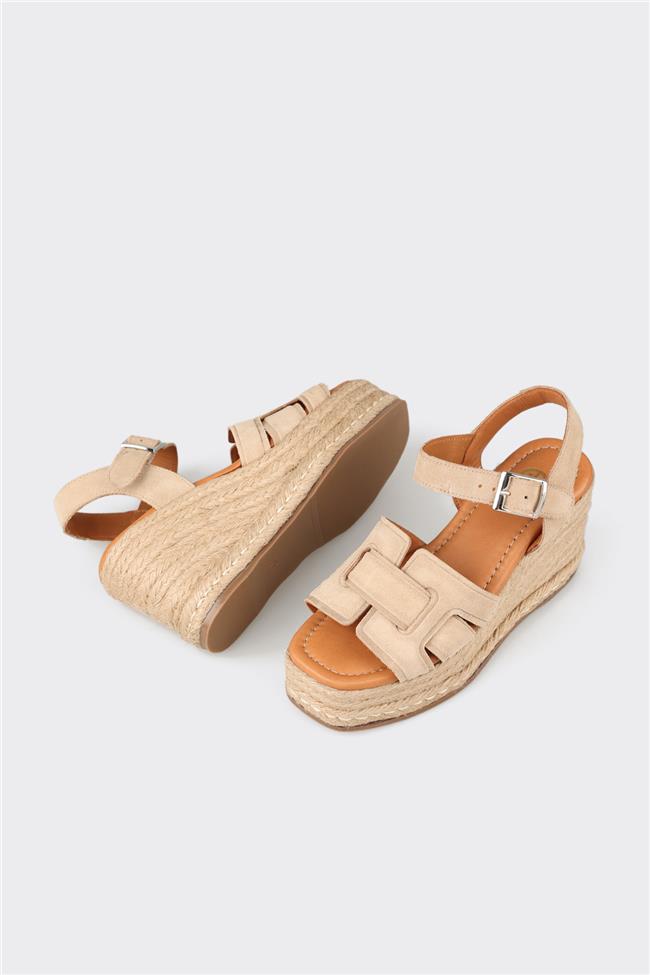 Bej Deri Kadın Sandalet