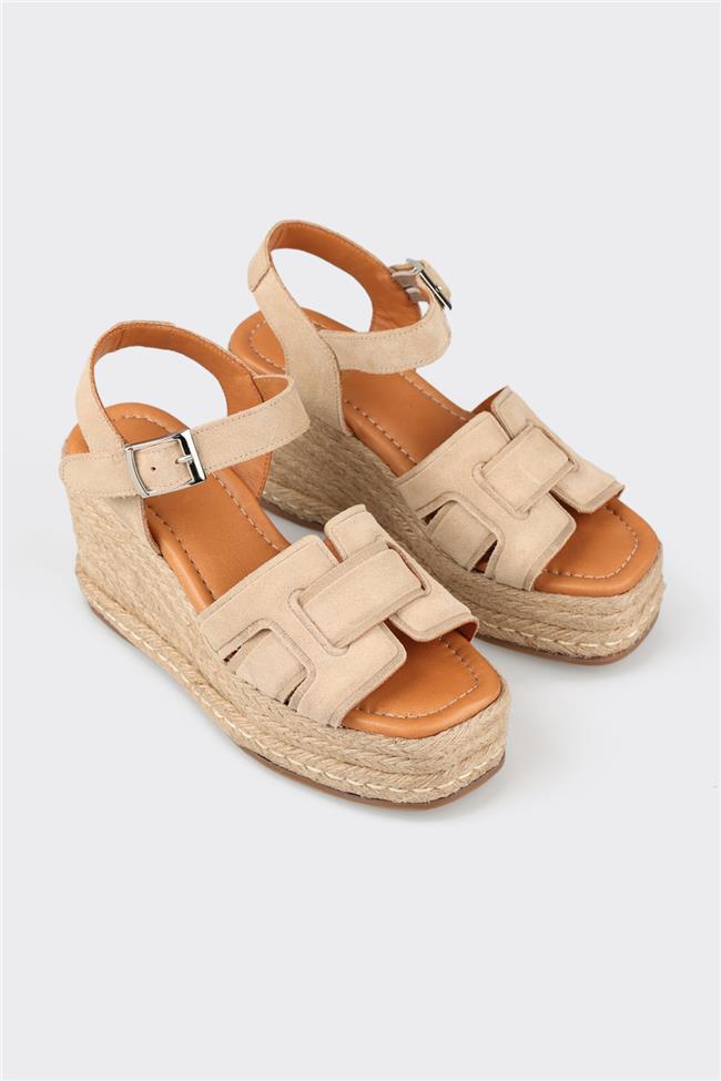 Bej Deri Kadın Sandalet